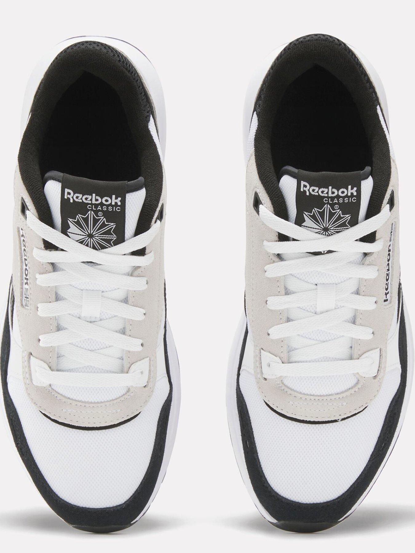 reebok-mens-classic-leather-2400-trainers-whiteblackoutfit