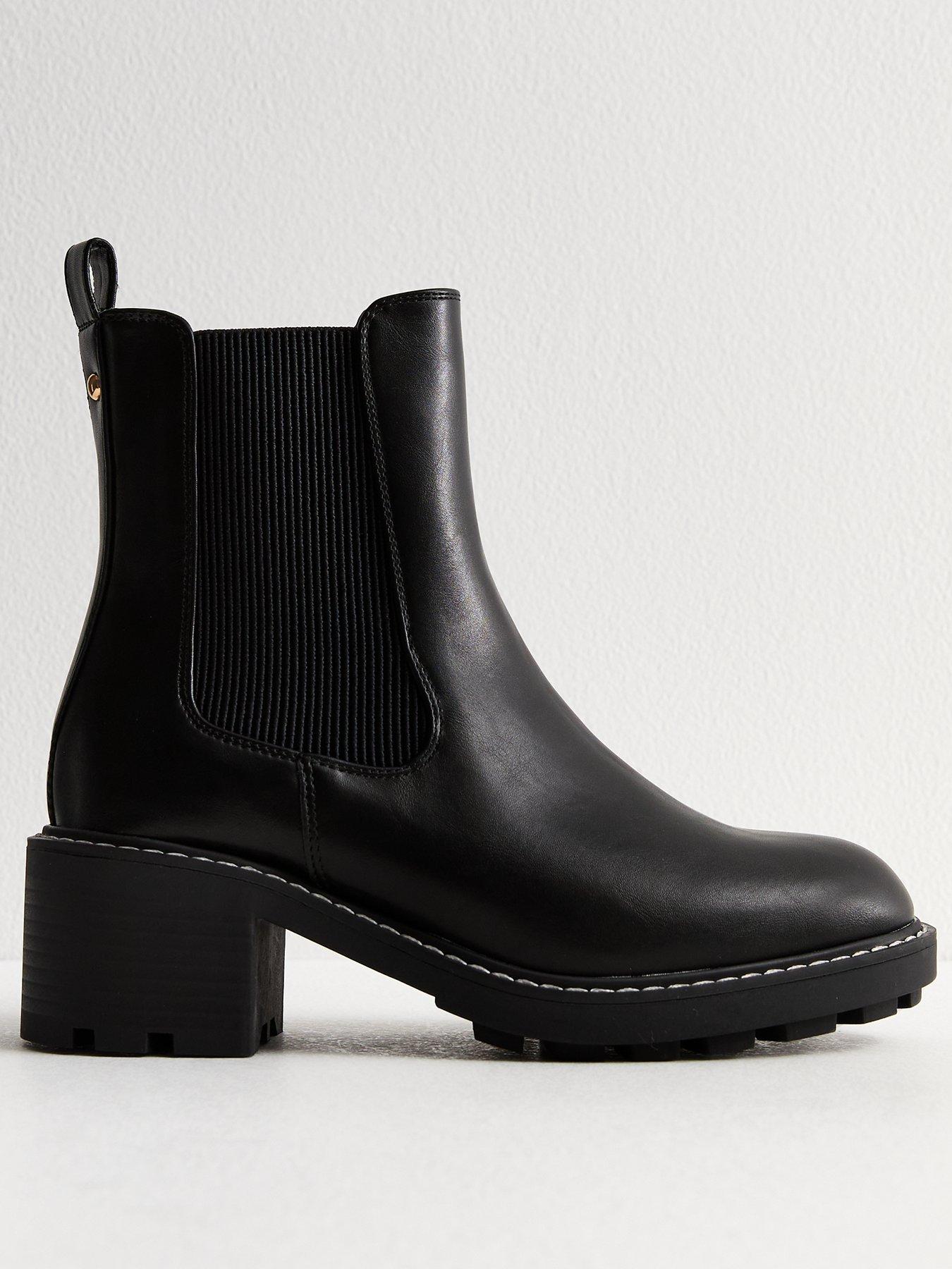 new-look-wide-fit-black-chunky-chelsea-bootsfront