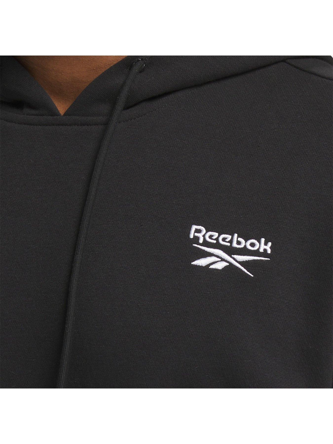 reebok-mens-identity-small-logo-fleece-hoodie-blackoutfit