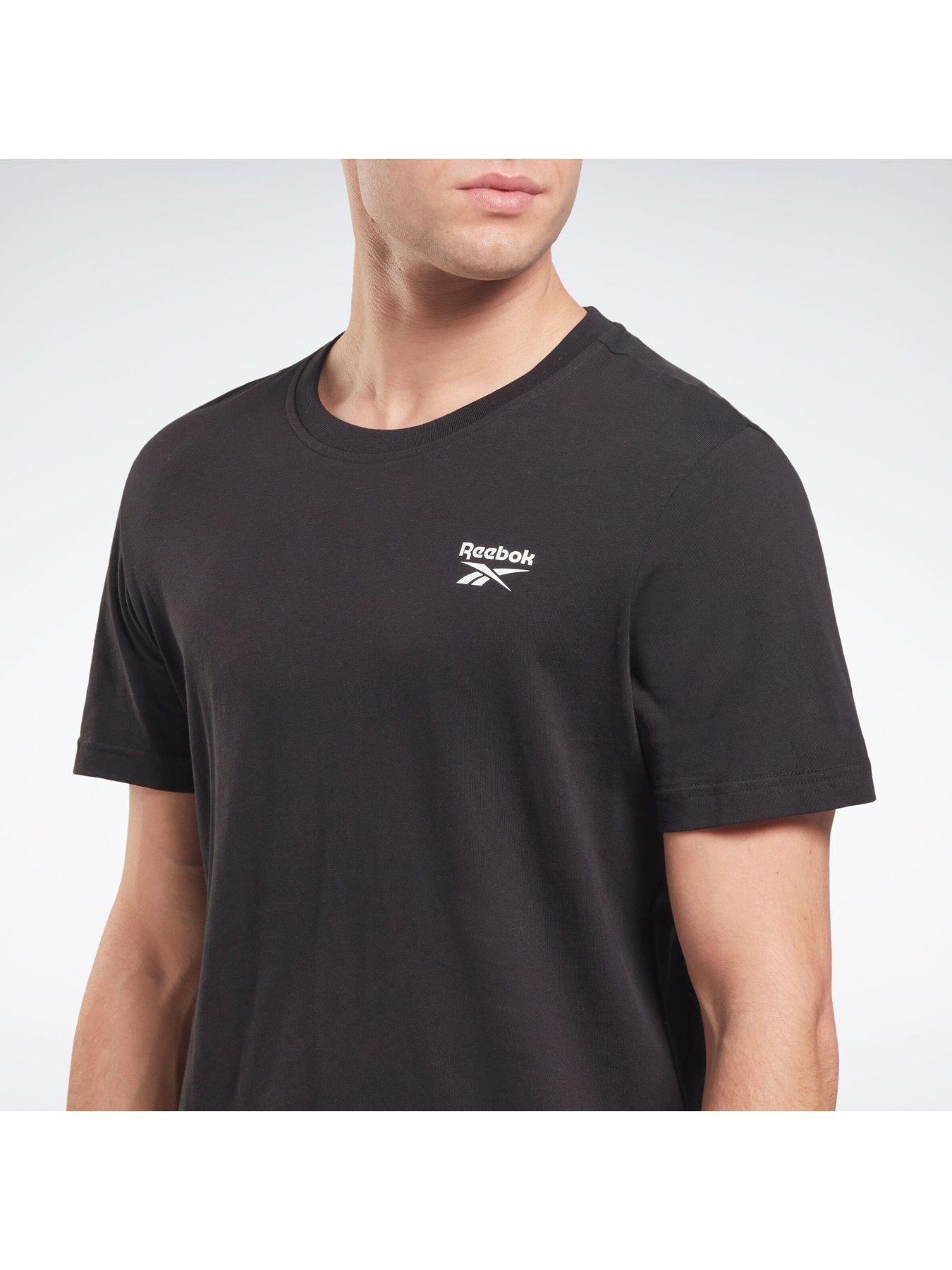 reebok-mens-identity-small-logo-tee-blackoutfit