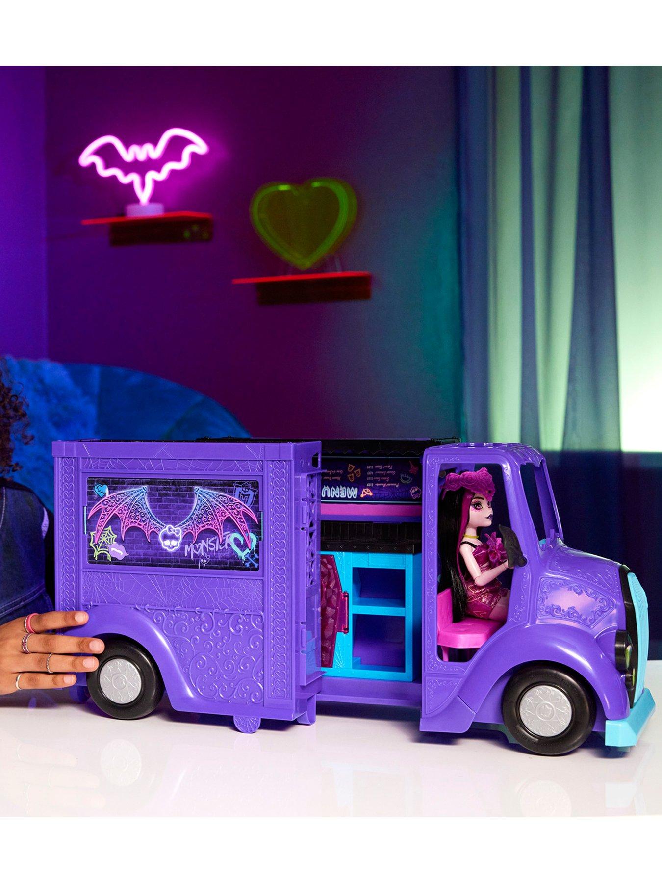 monster-high-draculaura-doll-and-fangtastic-rockin-food-truck-playsetstillFront