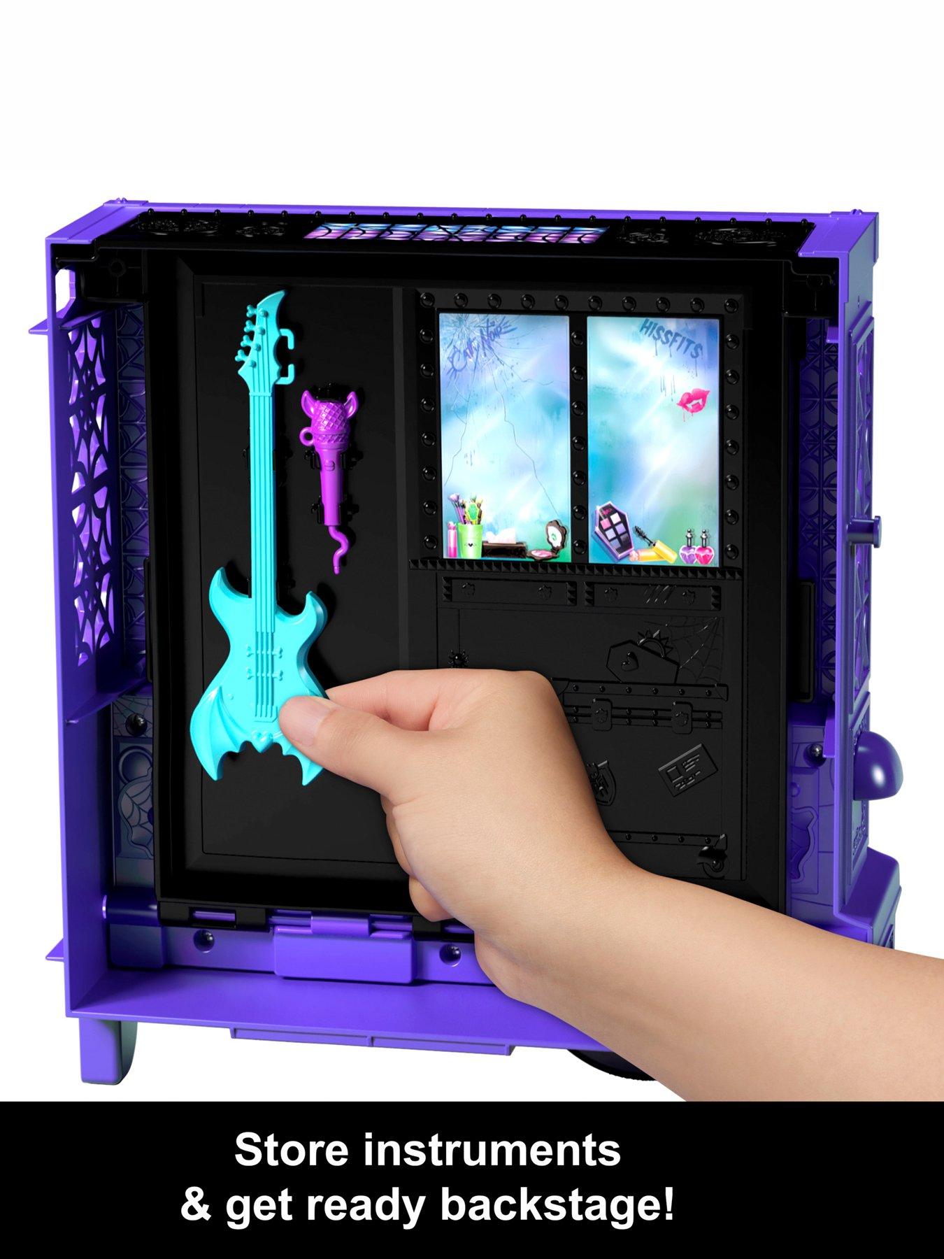 Image 5 of 7 of Monster High Draculaura Doll and Fangtastic Rockin' Food Truck Playset