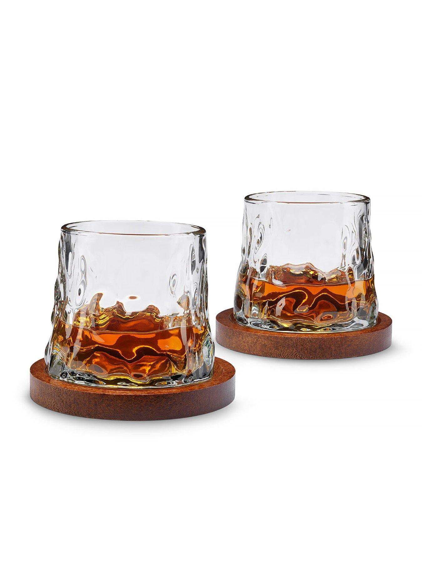 menkind-rotating-whisky-glasses-with-coaster-set-of-2outfit