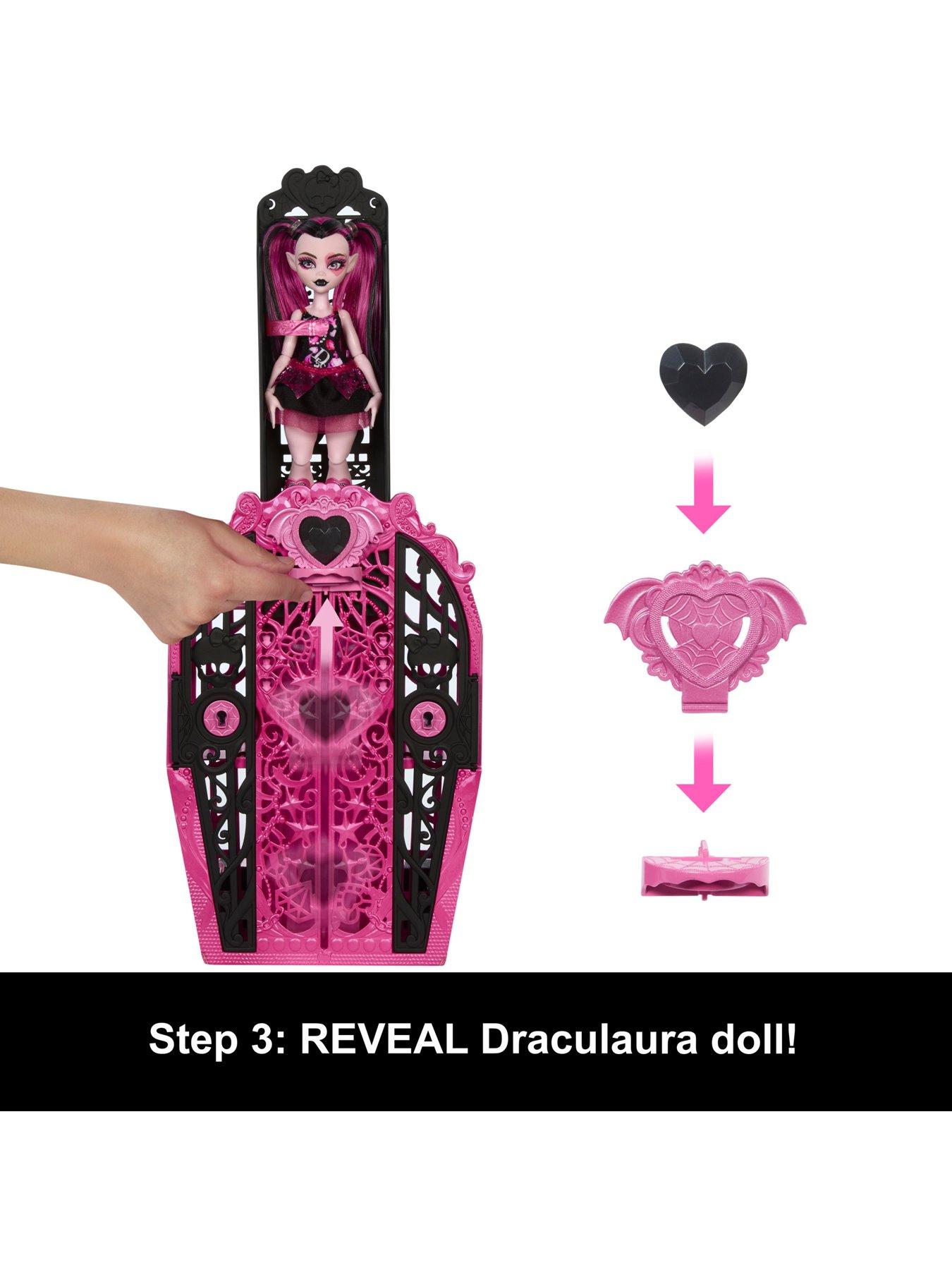 monster-high-skulltimate-secrets-monster-mysteries-playset-ampnbspdraculaura-dolldetail