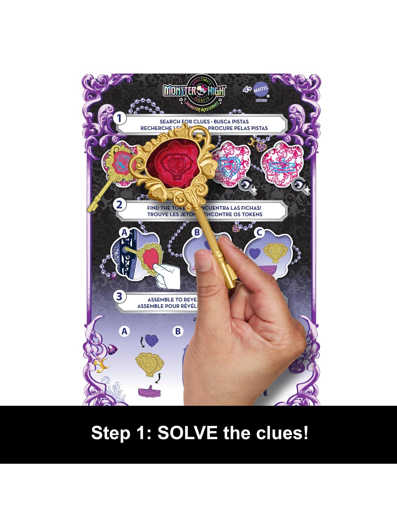 monster-high-skulltimate-secrets-monster-mysteries-playset-ampnbspclawdeen-wolf-dollback