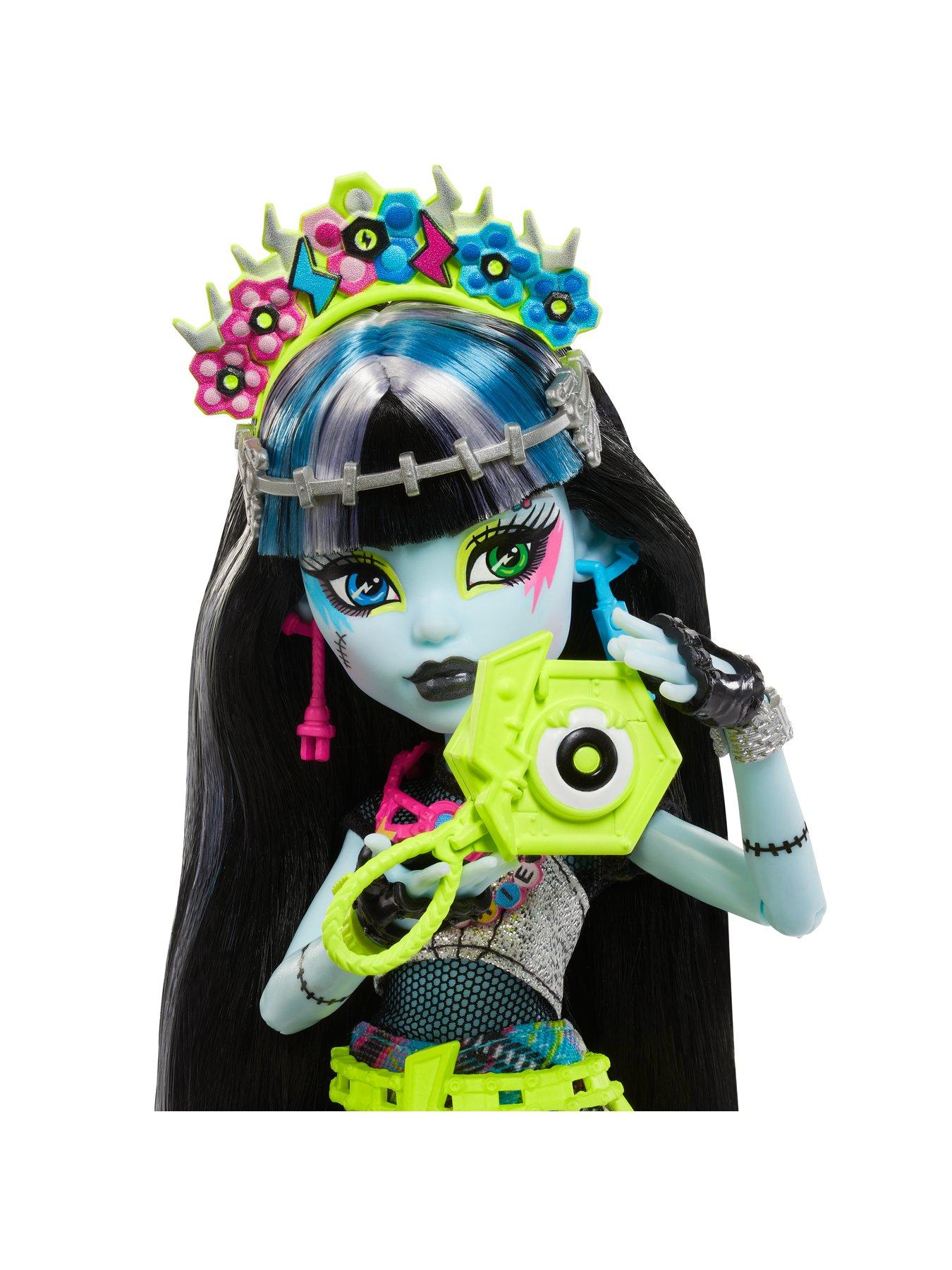 monster-high-monster-fest-frankie-stein-fashion-doll-and-accessoriesoutfit