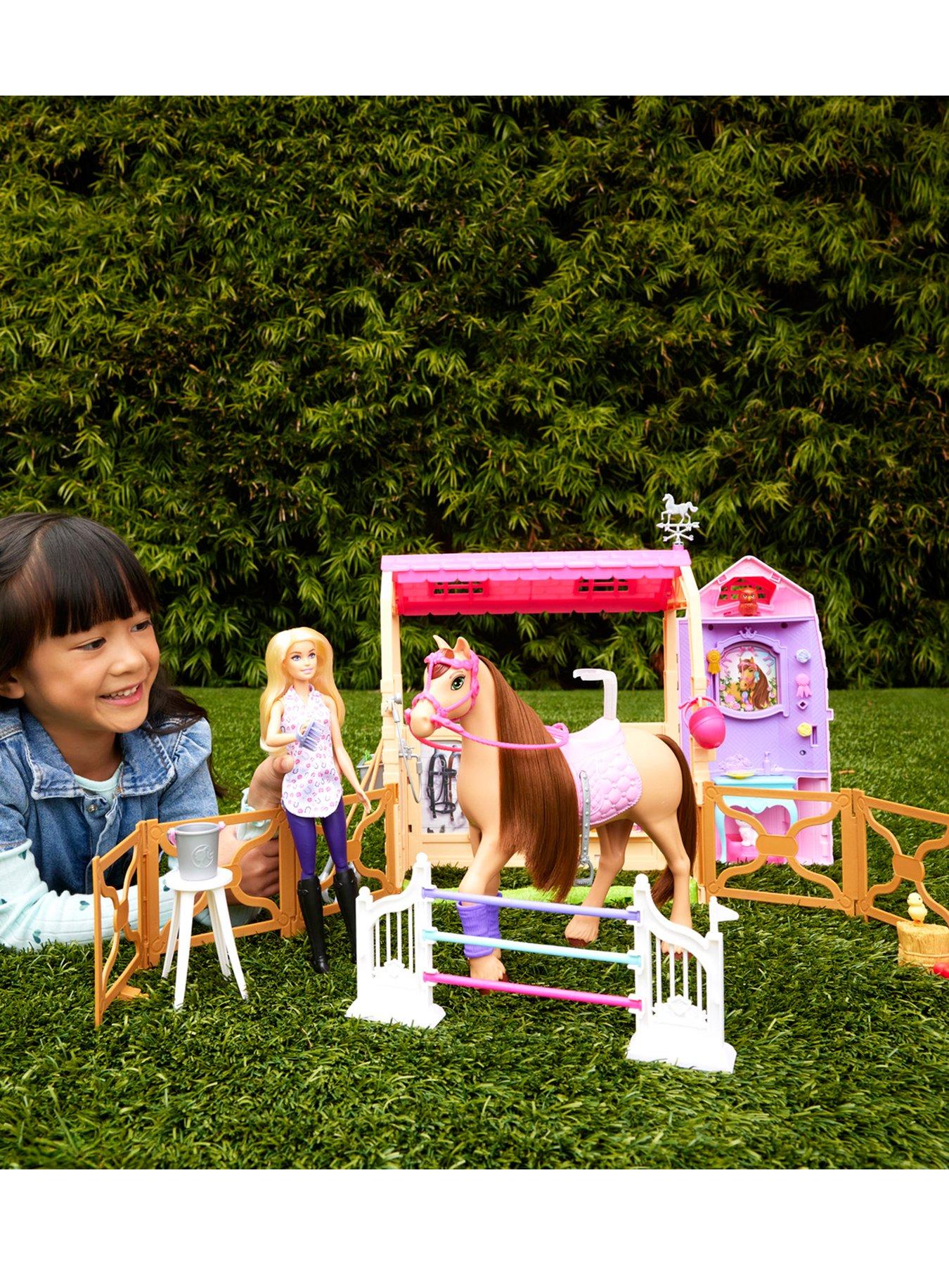 barbie-mysteries-the-great-horse-chase-ultimate-stable-playsetstillFront