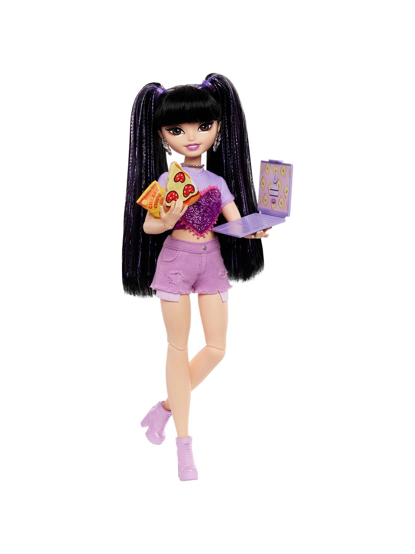 barbie-dream-besties-renee-fashion-doll-amp-accessoriesoutfit