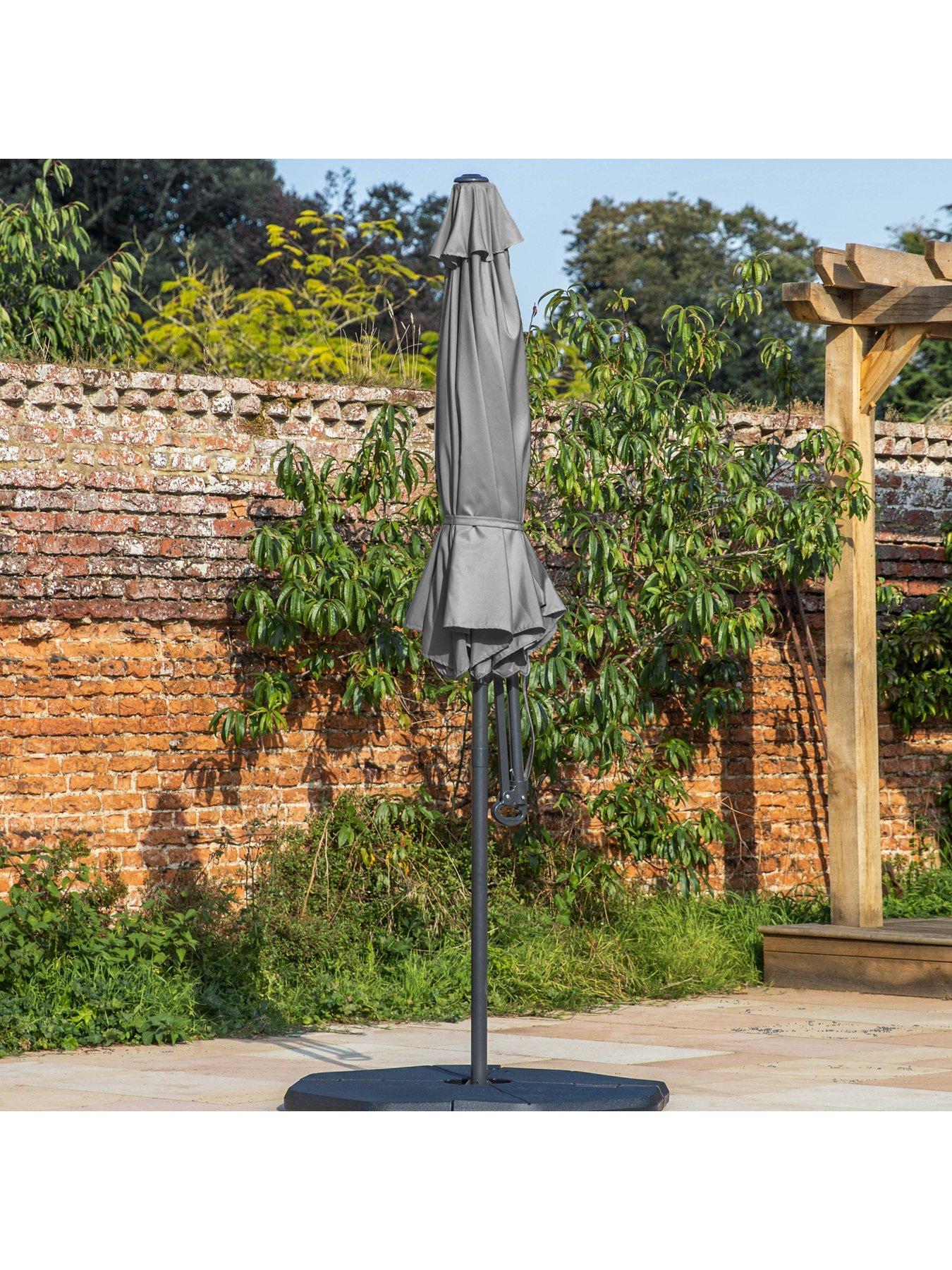 gallery-vazzano-3m-cantilever-parasol-greyoutfit