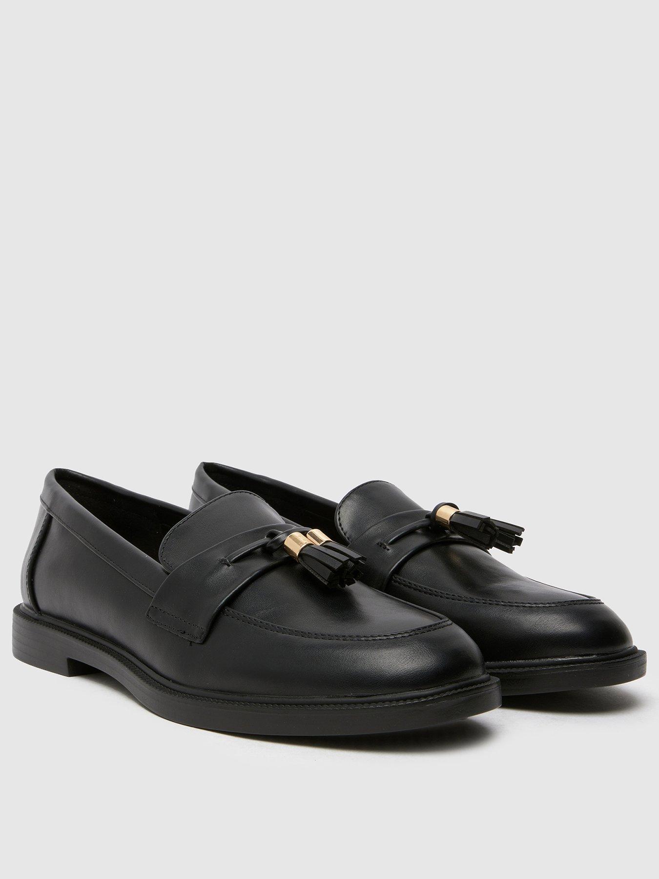 schuh-lohan-pu-tassel-loafer-with-extra-comfort-blackstillFront