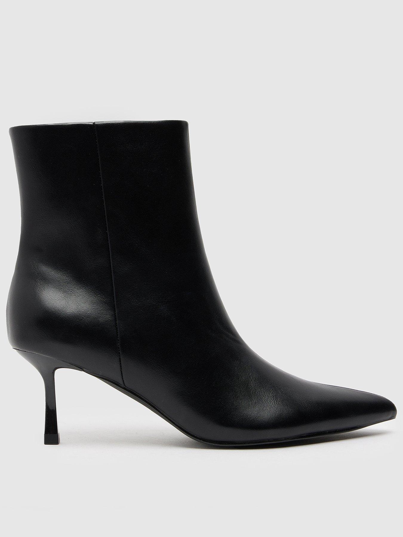 schuh-brynn-kitten-heel-boot-blackfront