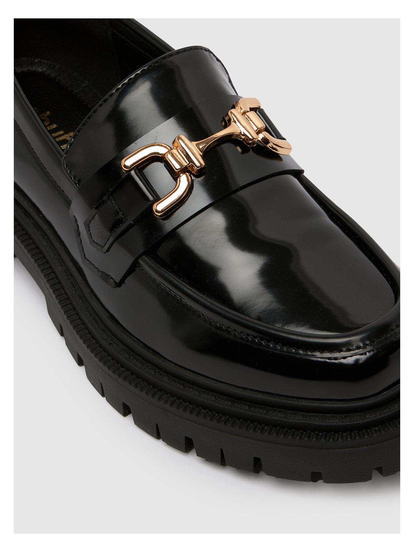 schuh-wide-fit-lumina-snaffle-loafer-blackoutfit