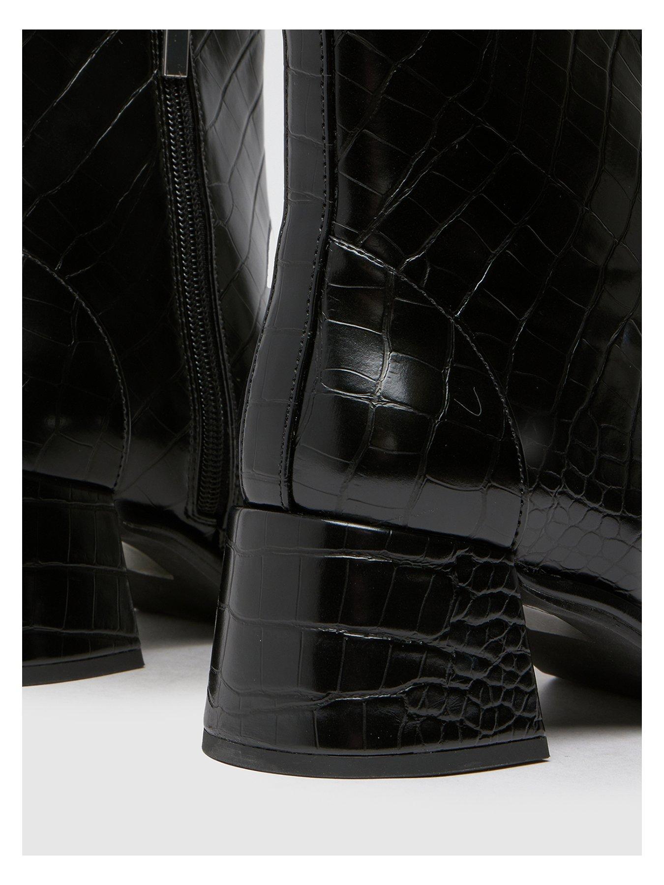 schuh-bowie-ankle-boot-croc-blackoutfit