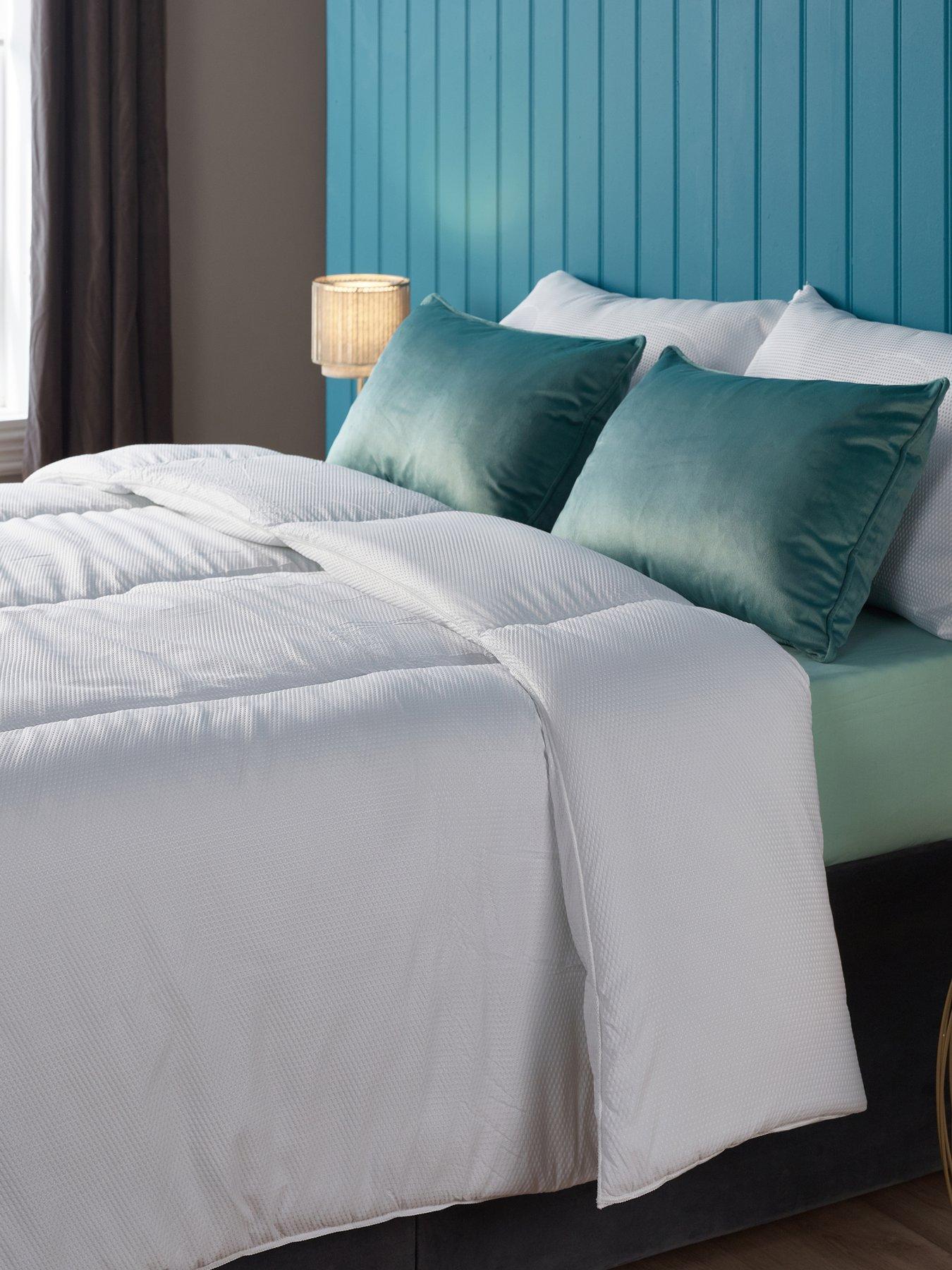 Image 4 of 5 of Very Home Luxury Waffle Duvet -&nbsp;10.5 Tog - White