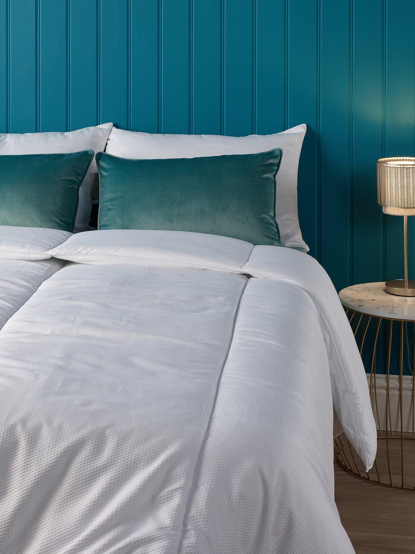 undefined Luxury Waffle Duvet - 13.5 Tog - White