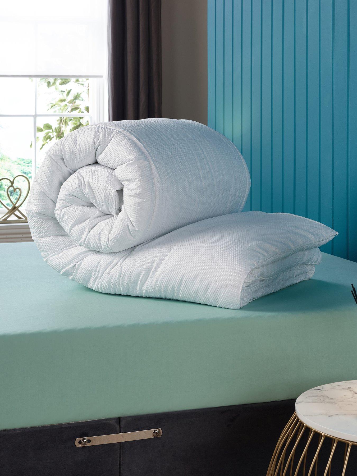 downland-winter-warm-waffle-duvet-15-tog-db-whiteback