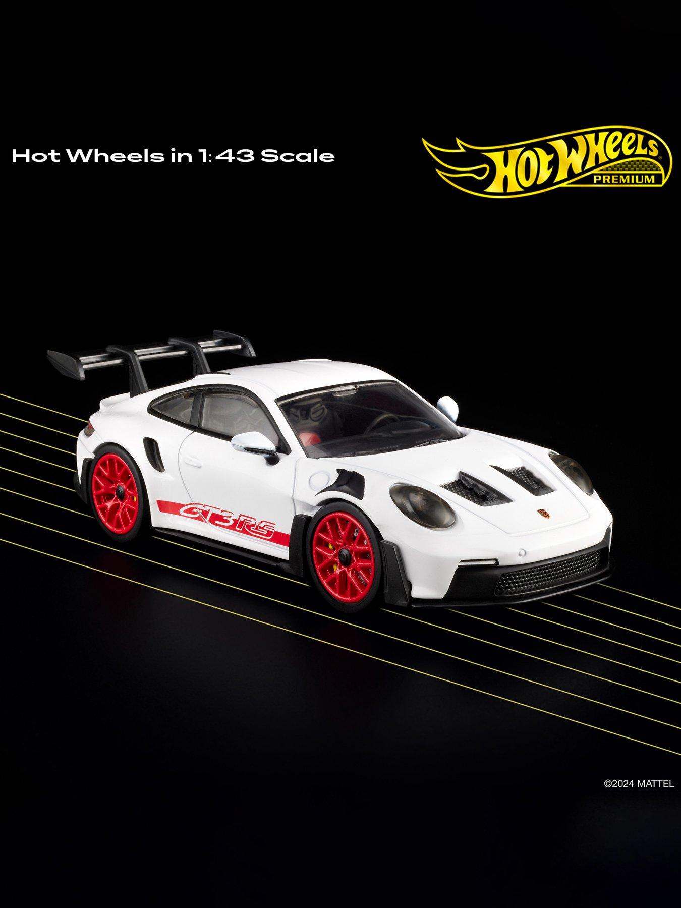 hot-wheels-premium-143rd-porsche-911-gt3-rs-vehiclestillFront