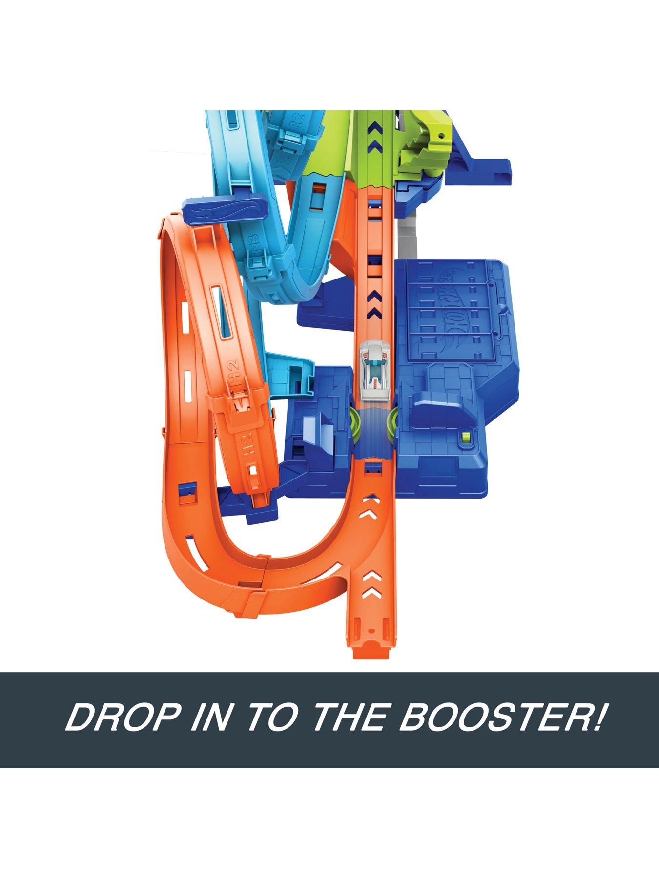 Image 4 of 6 of Hot Wheels Action 4-Loop Crash Out track set