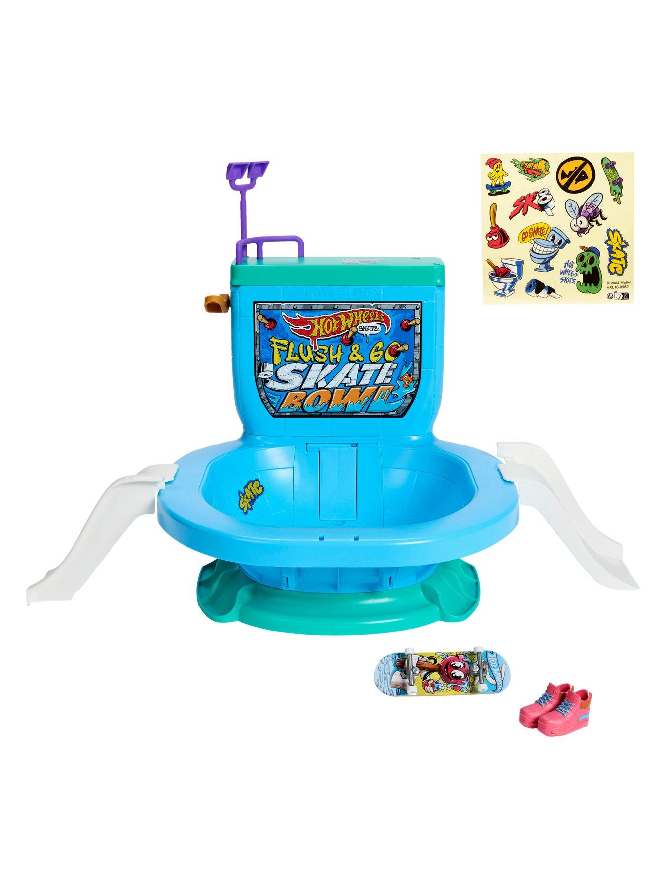 Image 2 of 8 of Hot Wheels Skate Flush &amp; Go Skate Bowl