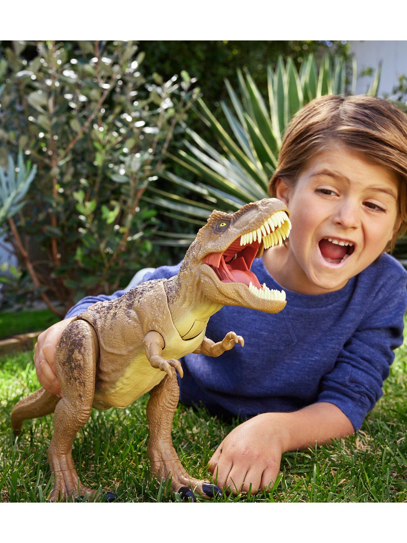 jurassic-world-all-out-attack-tyrannosaurus-rex-dinosaur-figurestillFront