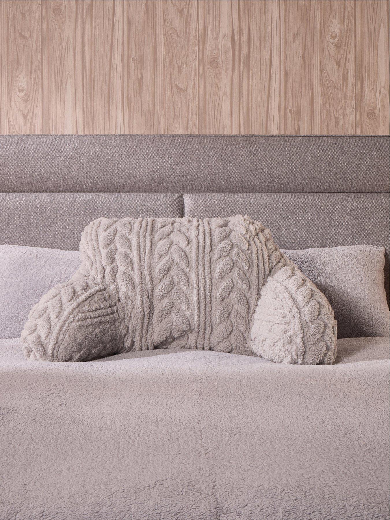 very-home-cable-knit-cuddle-cushion