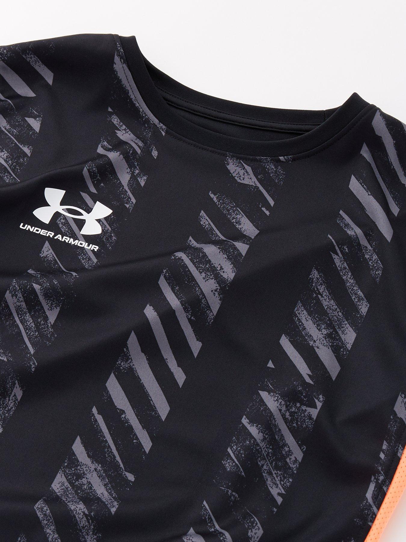 under-armour-boys-football-challenger-printed-t-shirt-blackoutfit