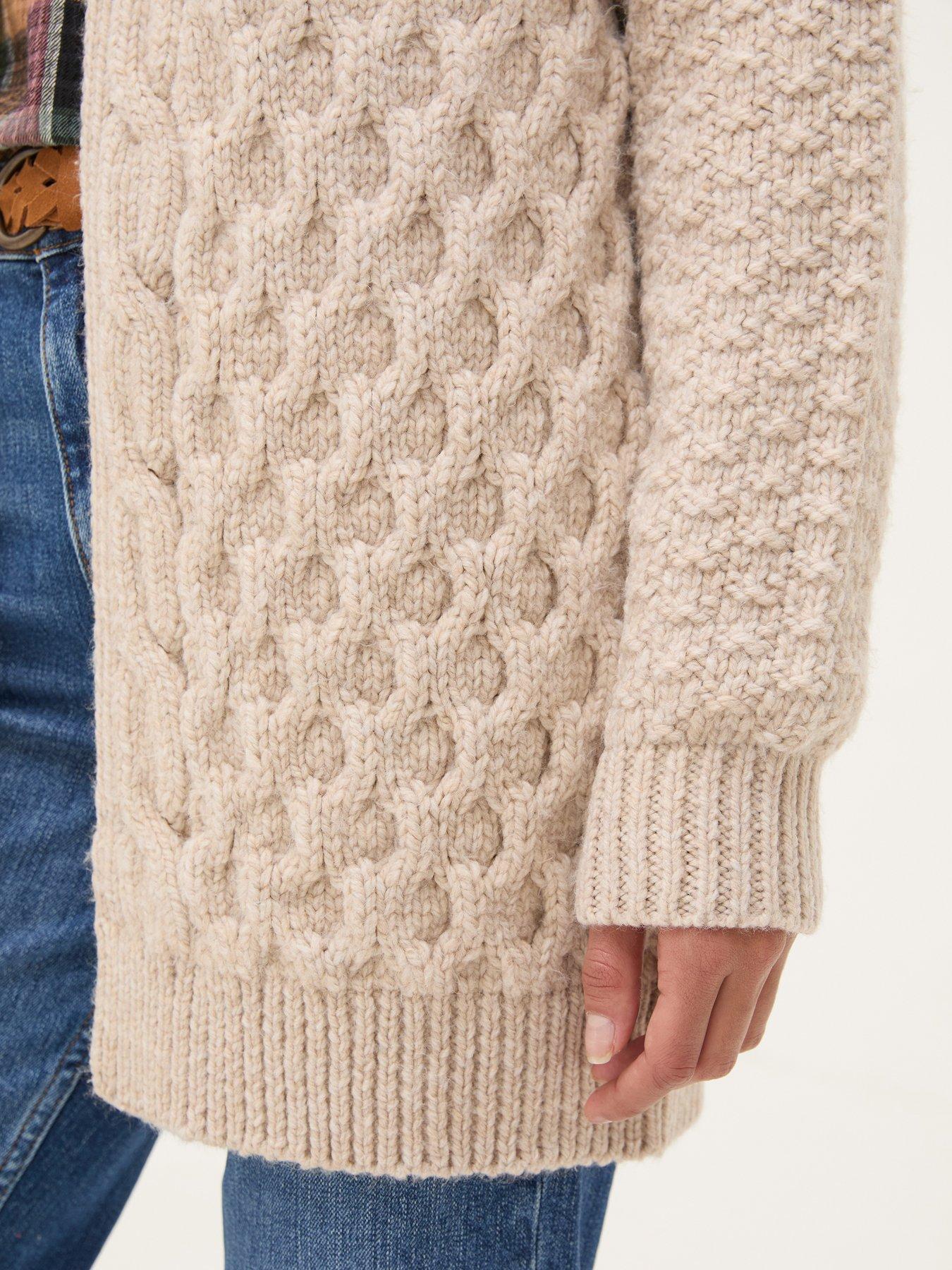 fatface-ezzie-cardi-beigeoutfit