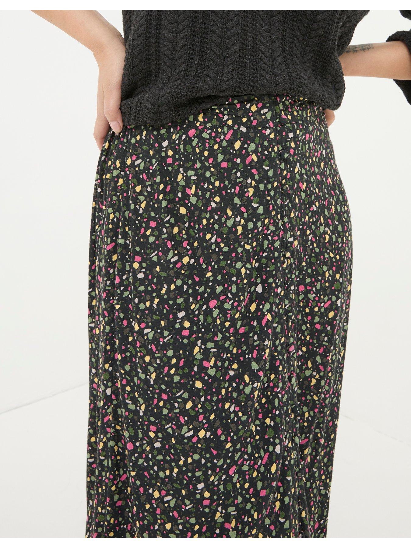 fatface-arabella-ditsy-marks-skirt-blackdetail