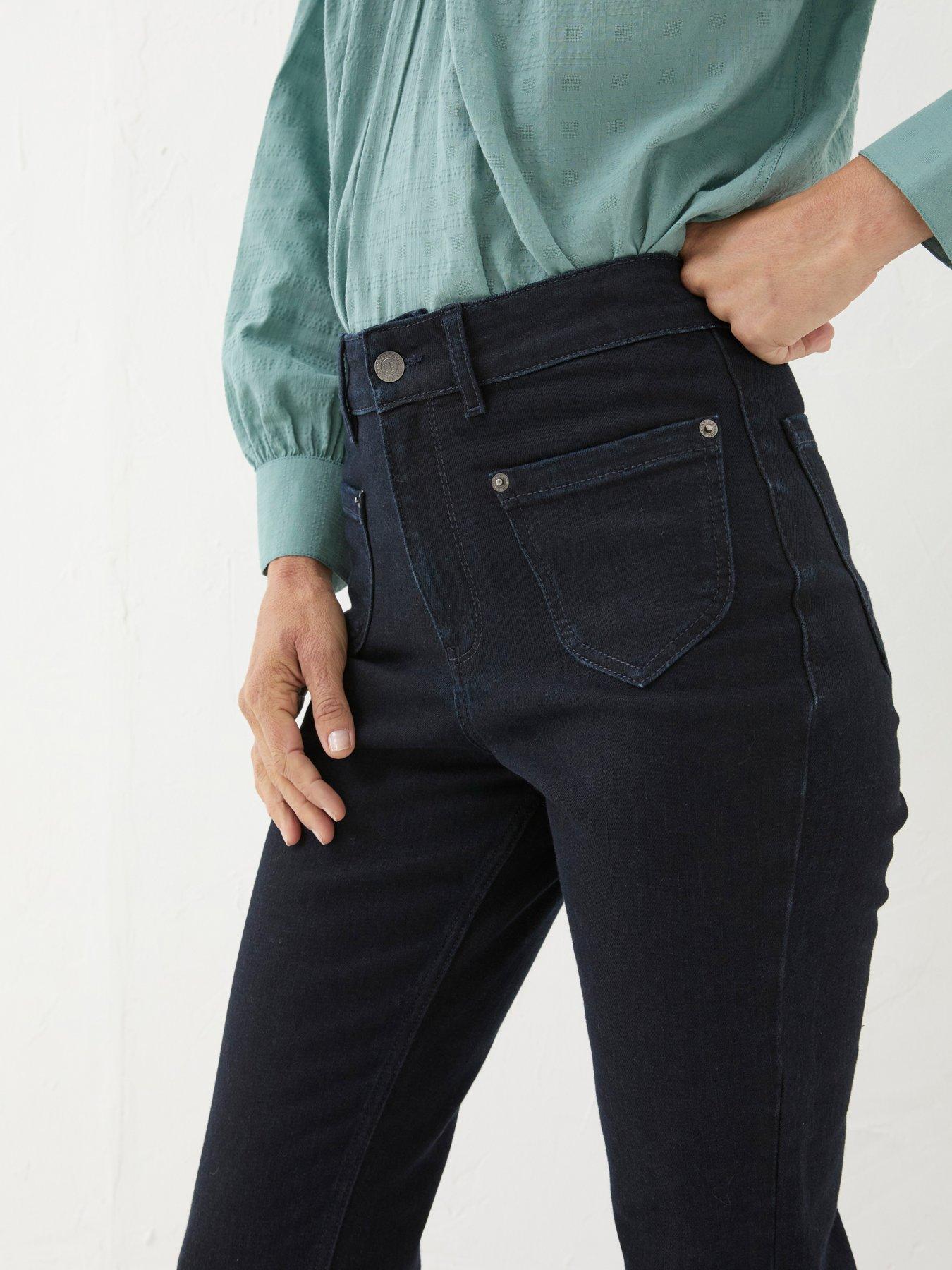 fatface-fly-flare-jeans-blueoutfit