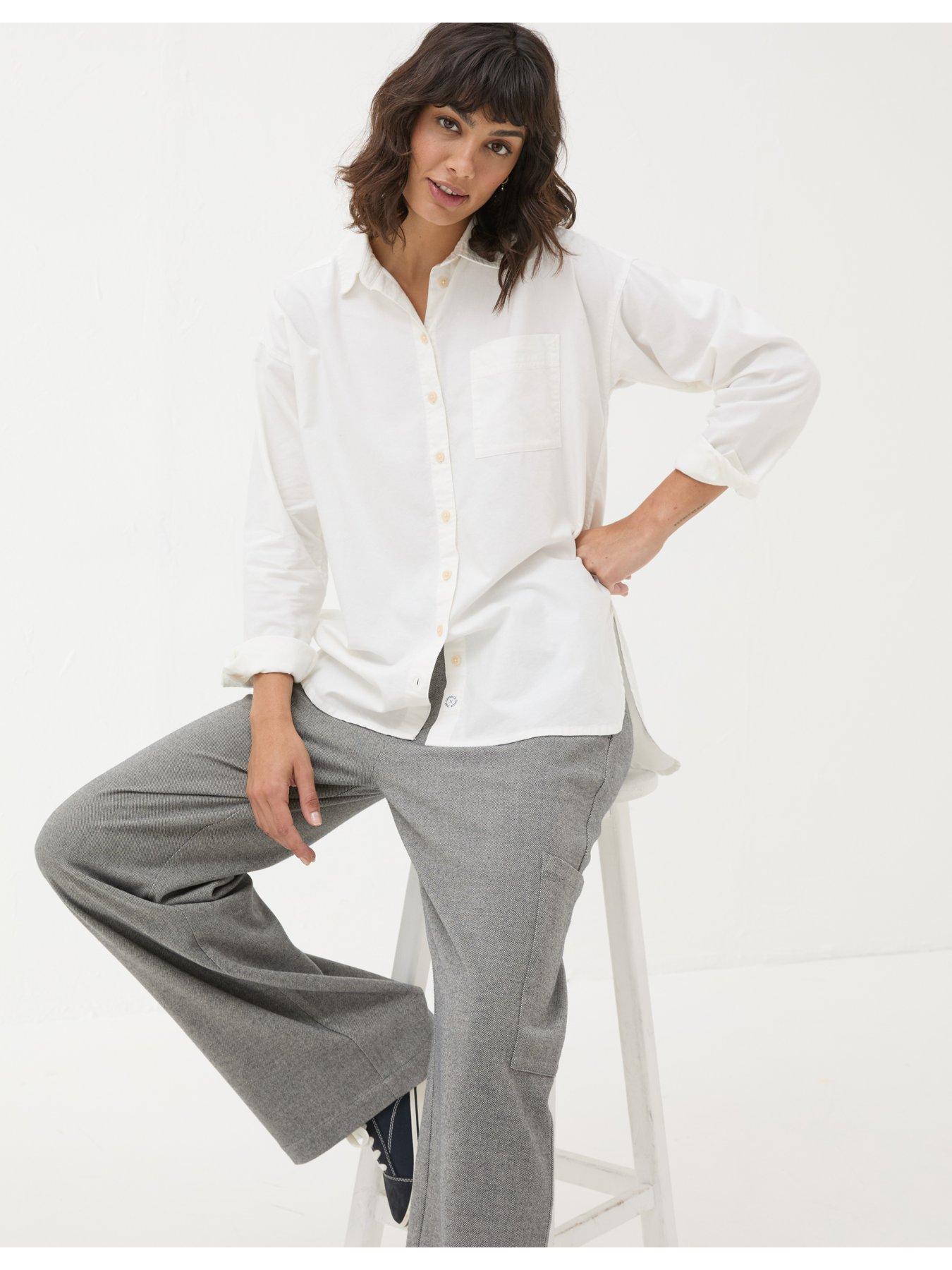 fatface-carolin-shirt-whiteoutfit