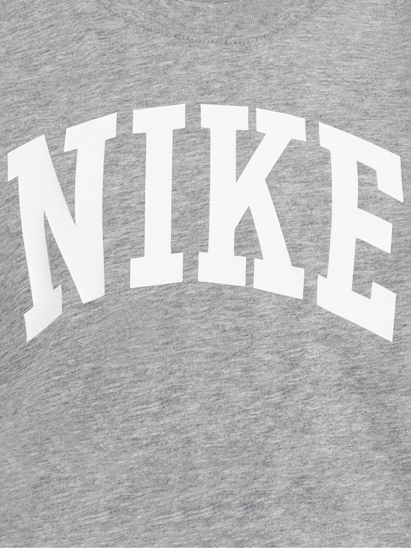 nike-younger-unisex-club-seasonal-jersey-short-sleeve-t-shirt-dark-greyoutfit