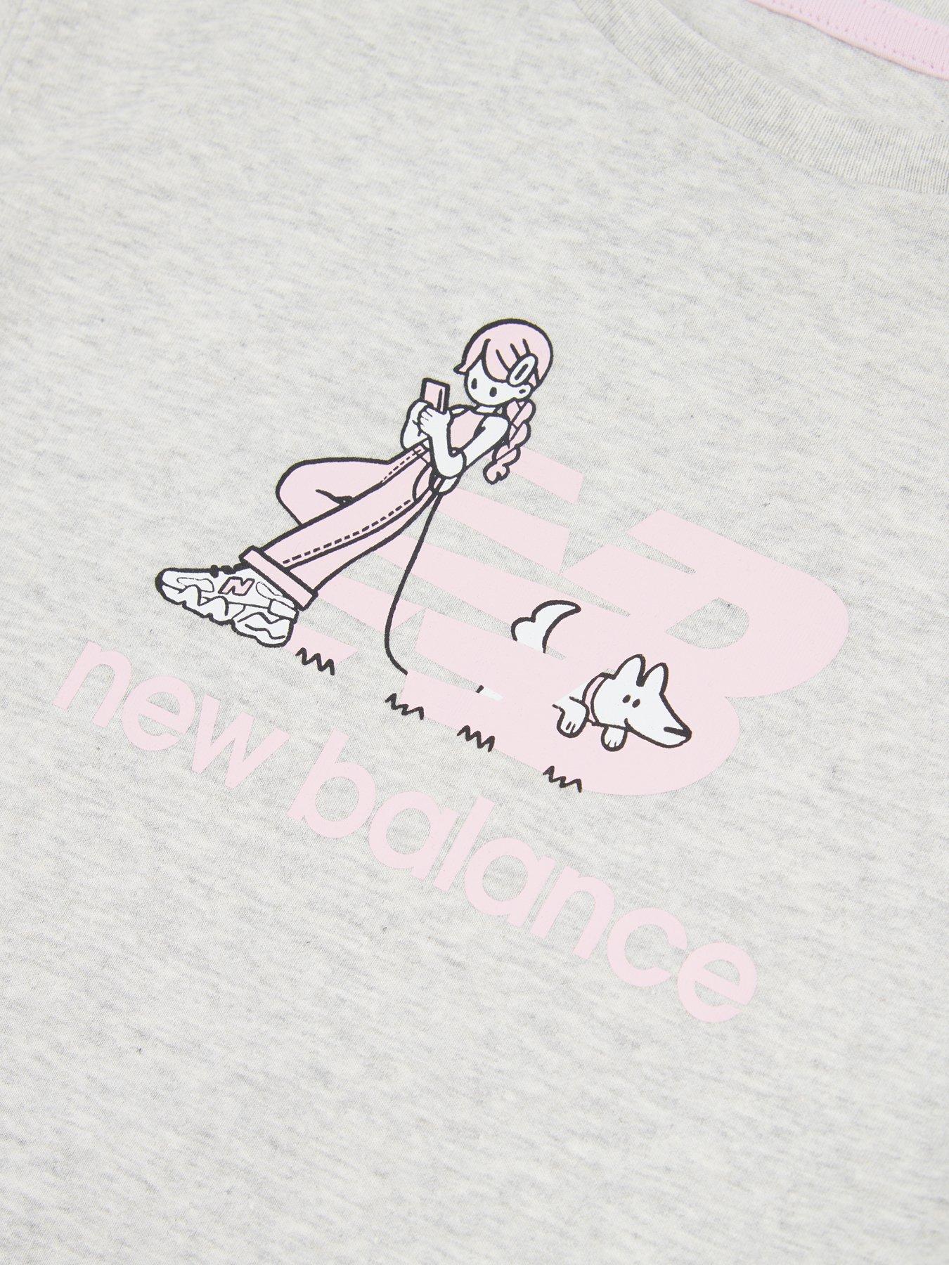 new-balance-junior-girls-graphic-t-shirt-light-greydetail