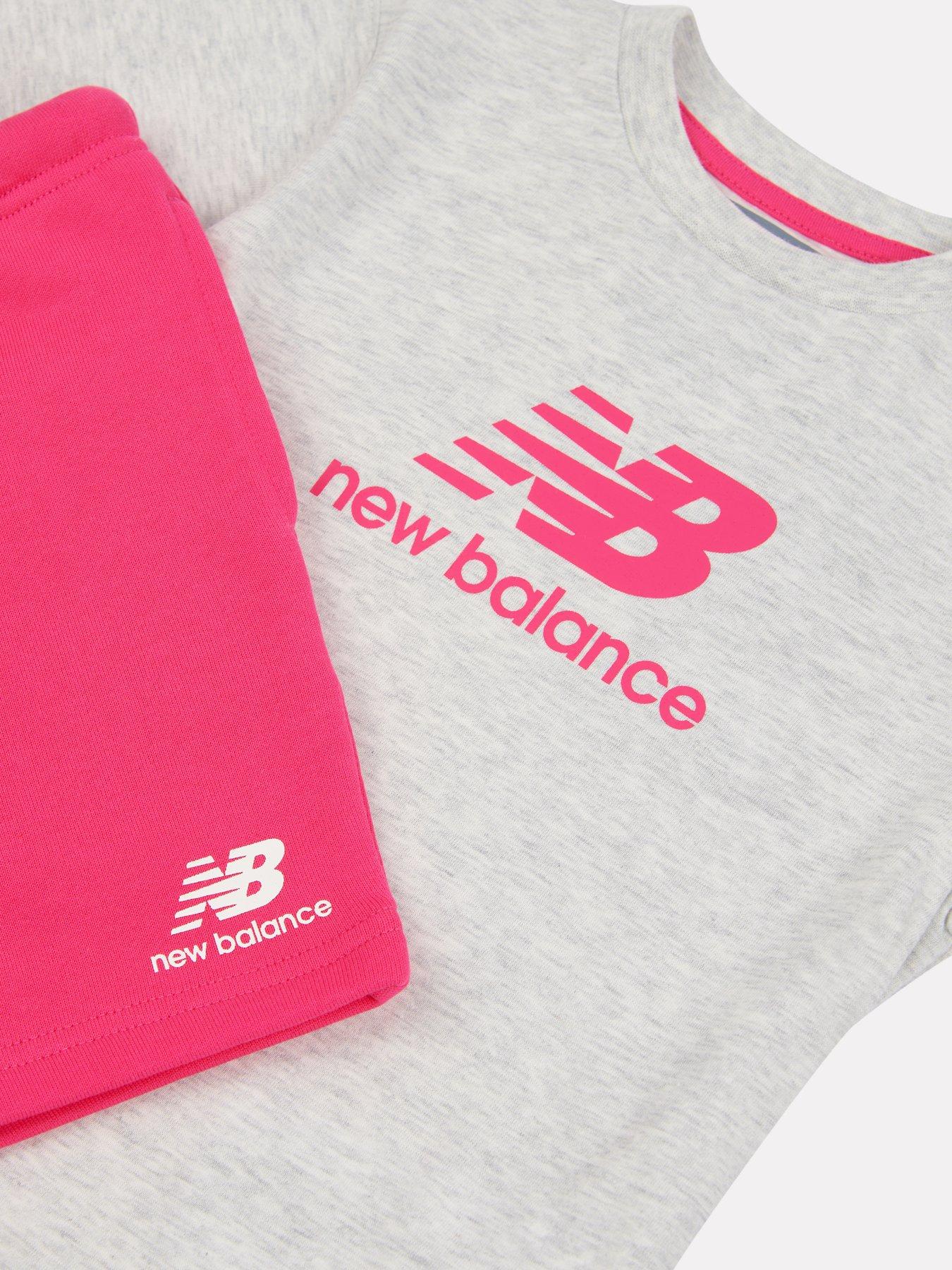 new-balance-infants-jersey-tee-and-french-terry-short-set-pinkoutfit