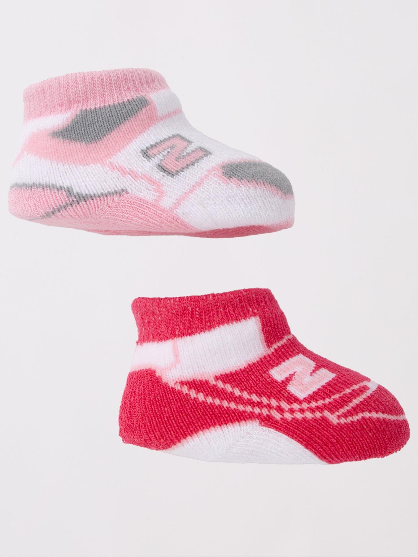 new-balance-infants-classics-2-pack-bootie-set-pink-multi