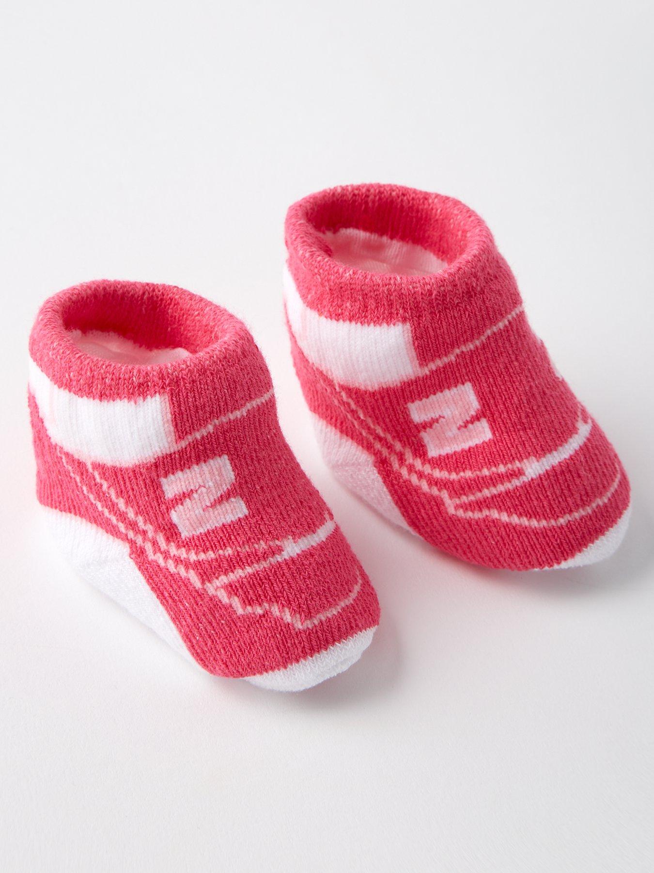 new-balance-infants-classics-2-pack-bootie-set-pink-multistillFront