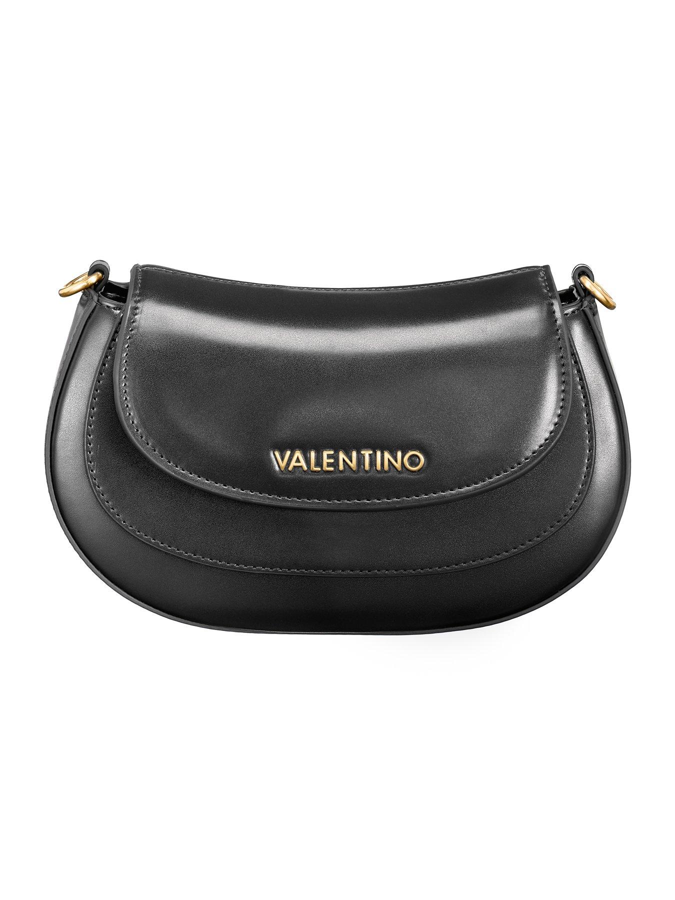 valentino-type-re-small-shoulder-bagoutfit