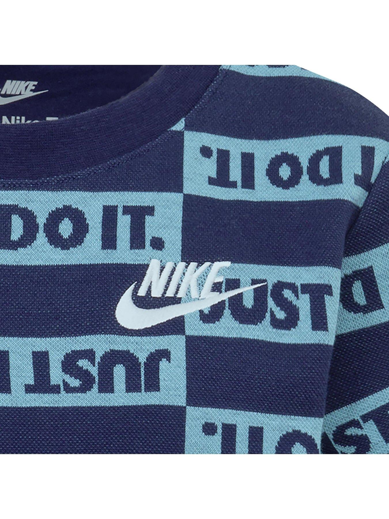 nike-younger-boys-textured-club-short-sleeve-t-shirt-navyoutfit