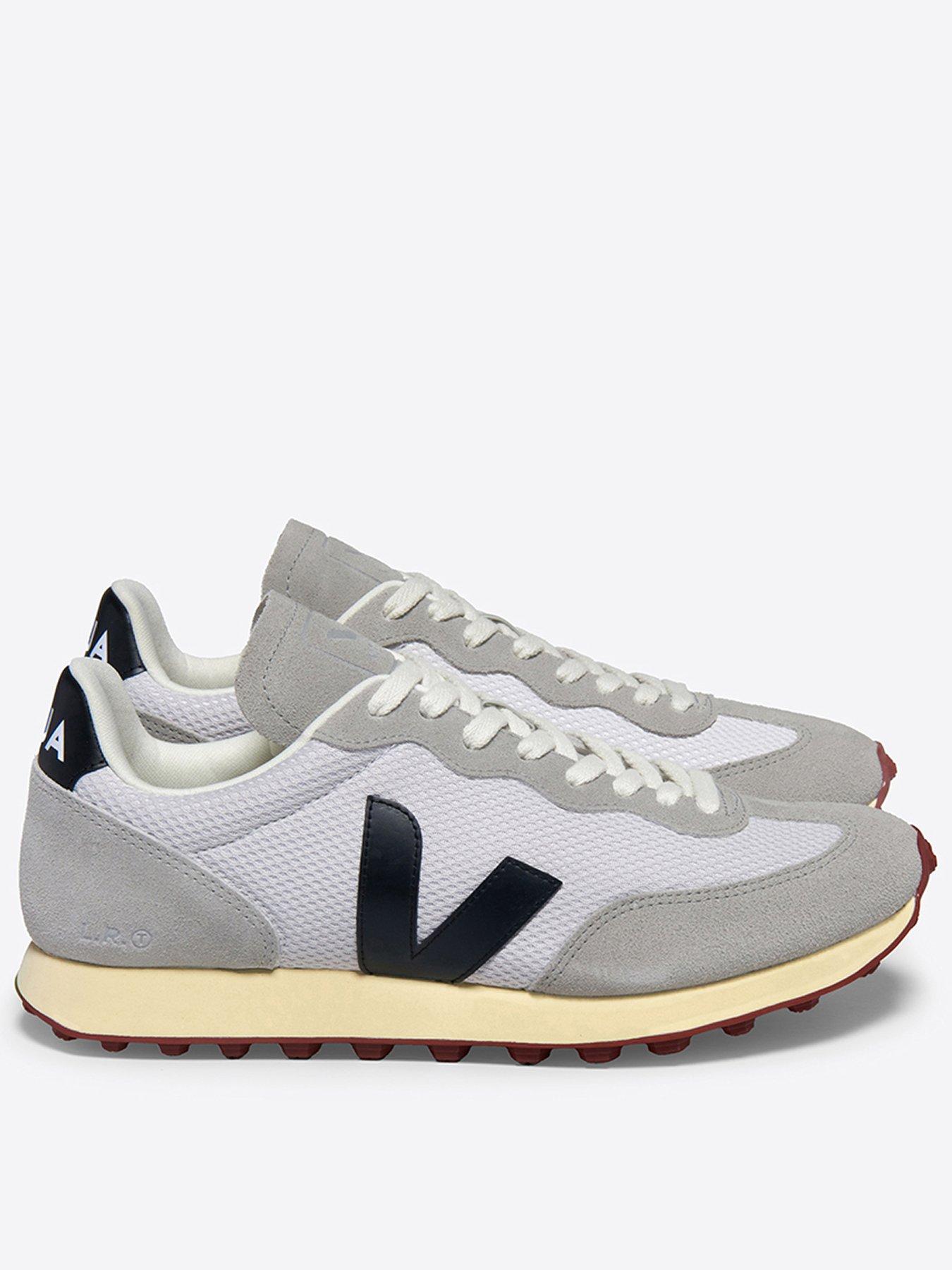 veja-mens-rio-branco-trainers-light-grey