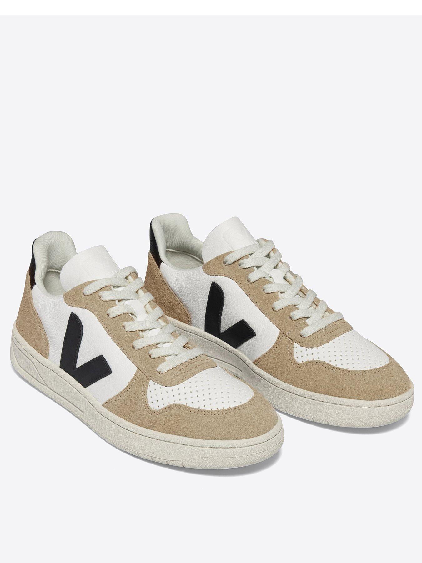 veja-mens-v-10-trainers-brownblackstillFront