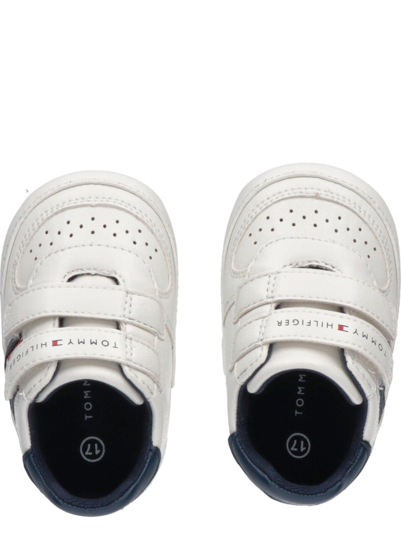 tommy-hilfiger-baby-kiki-flag-low-cut-velcro-shoe-off-whiteoutfit