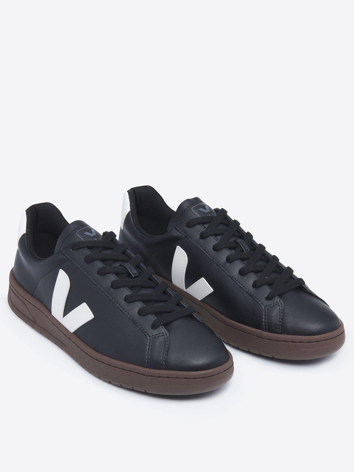 veja-womens-urca-trainers-blackwhitestillFront