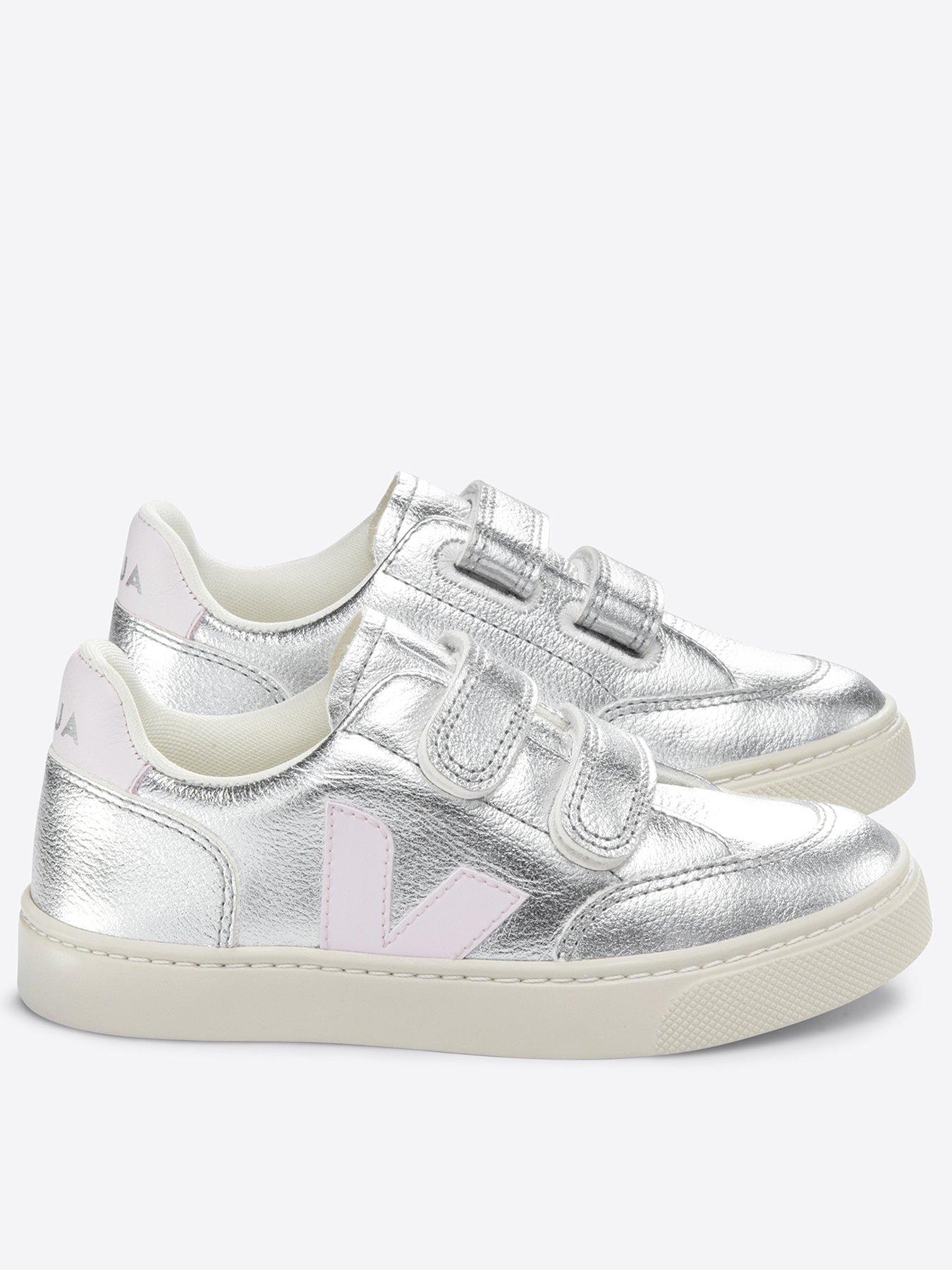 Veja Girls Small V-12 Trainers - Silver