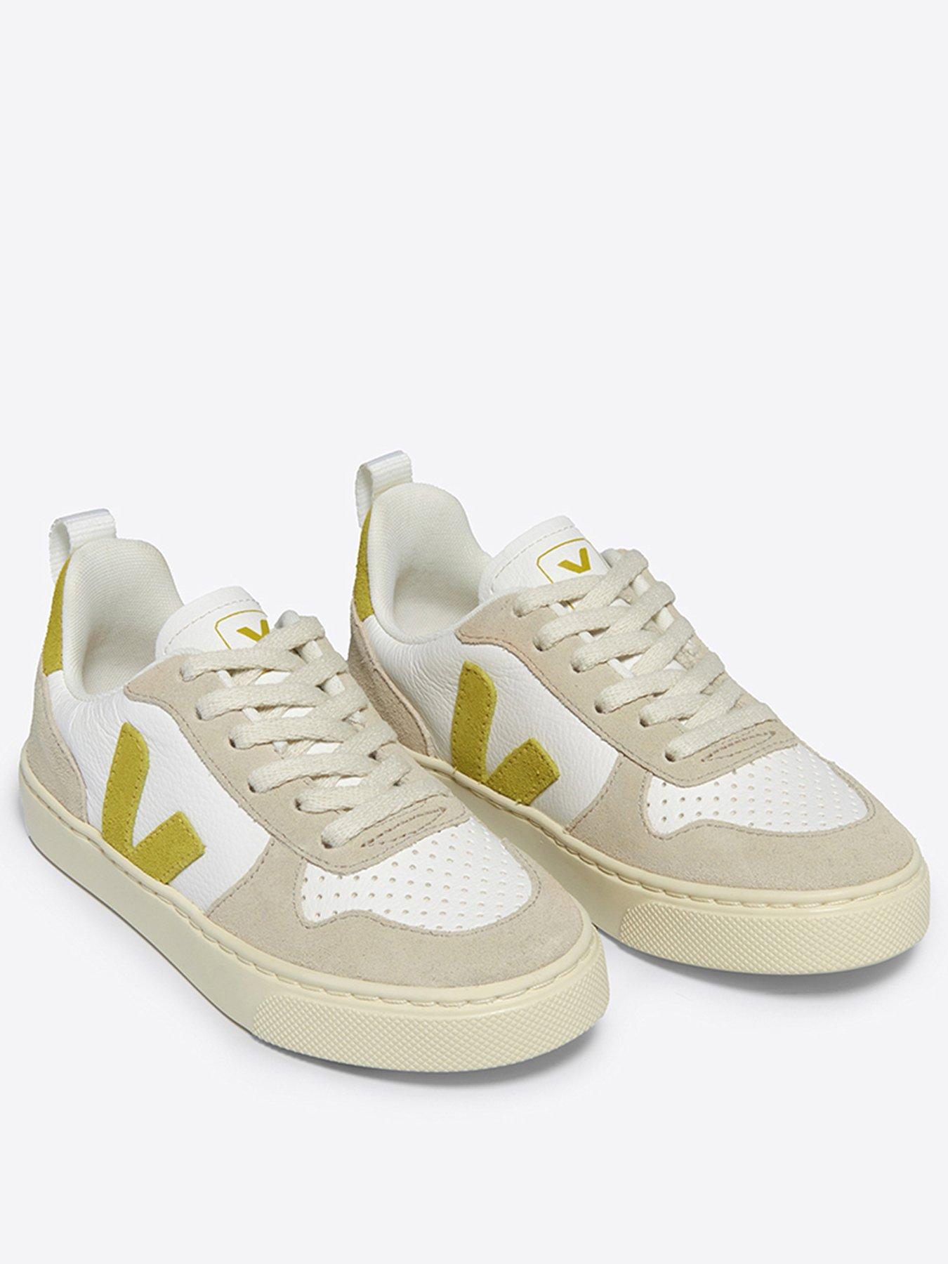 veja-junior-small-v-10-laces-trainers-whitegreenstillFront