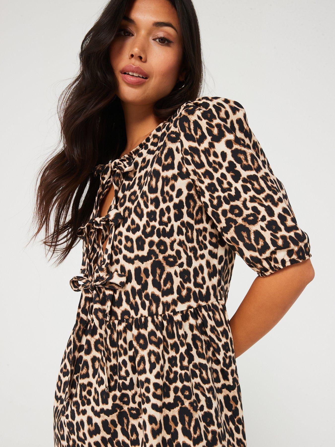 only-tie-front-mini-dress-leopard-printoutfit