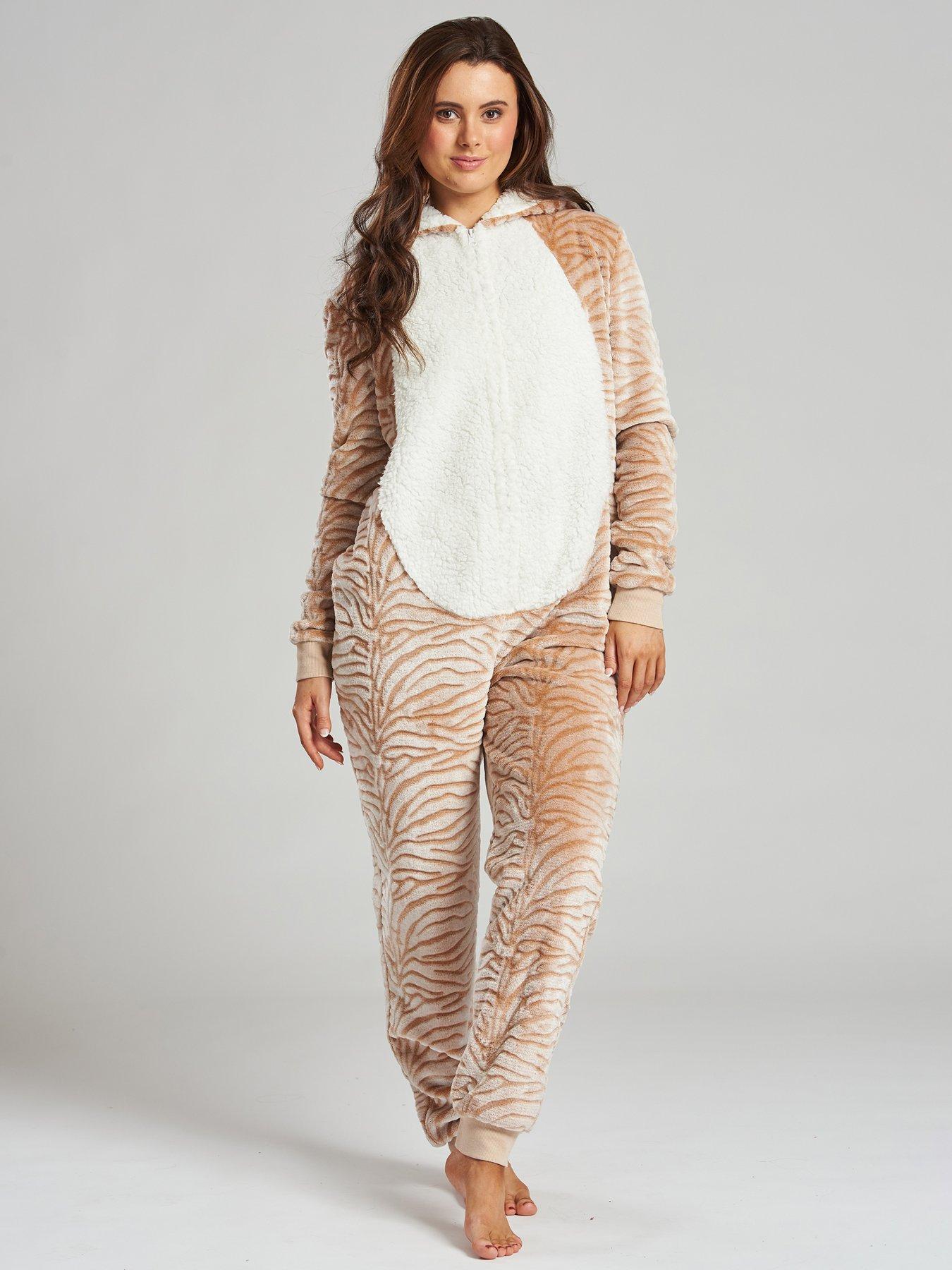 loungeable-loungeable-tiger-luxury-fleece-all-in-one-beigeoutfit