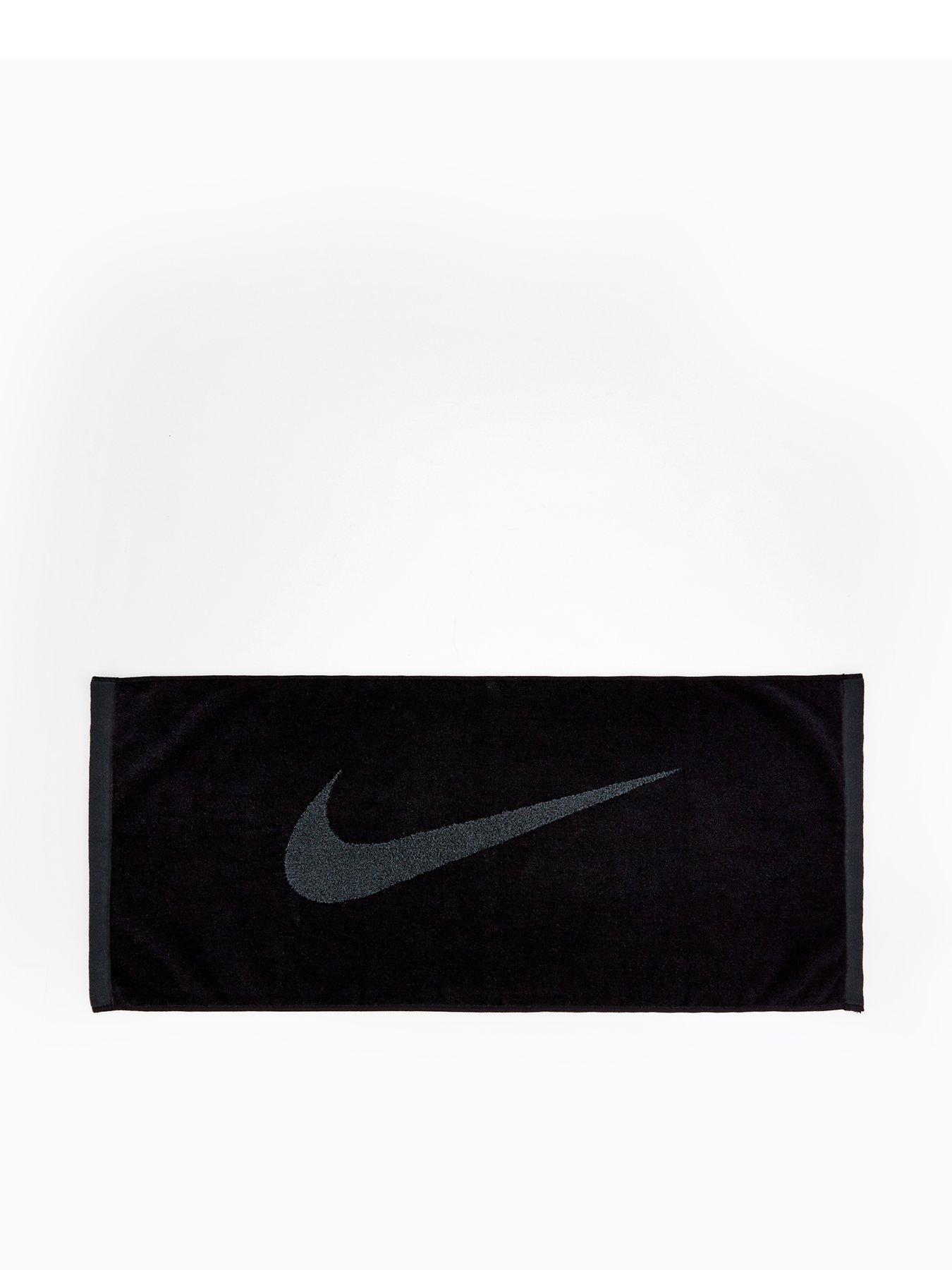 nike-sport-towel-medium