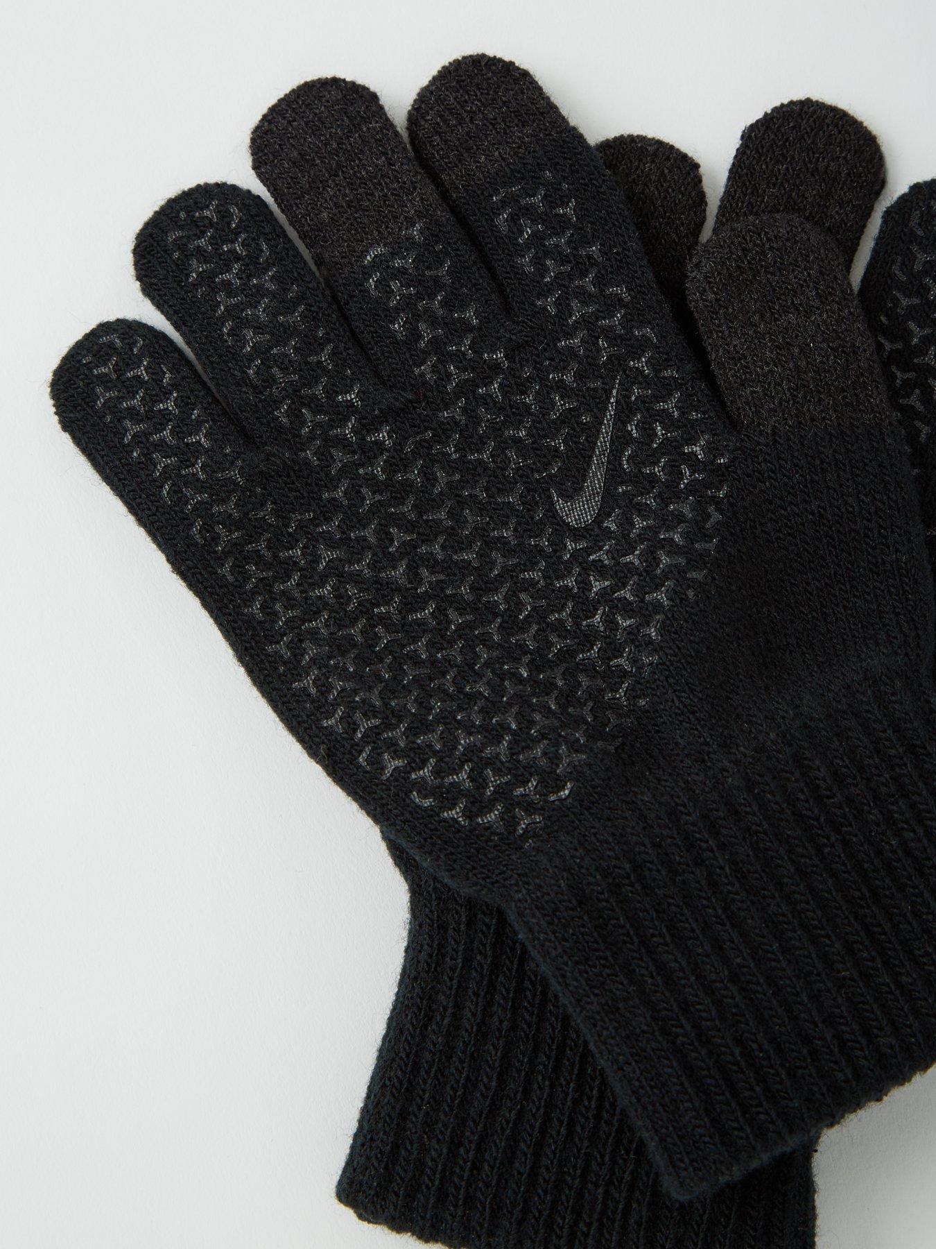 nike-youth-knitted-tech-and-grip-gloves-20outfit