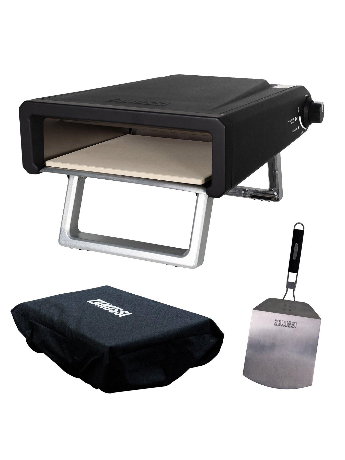 zanussi-zanussi-zgpo1pc-gas-powered-pizza-oven-with-paddle-and-carry-bag-in-blackoutfit