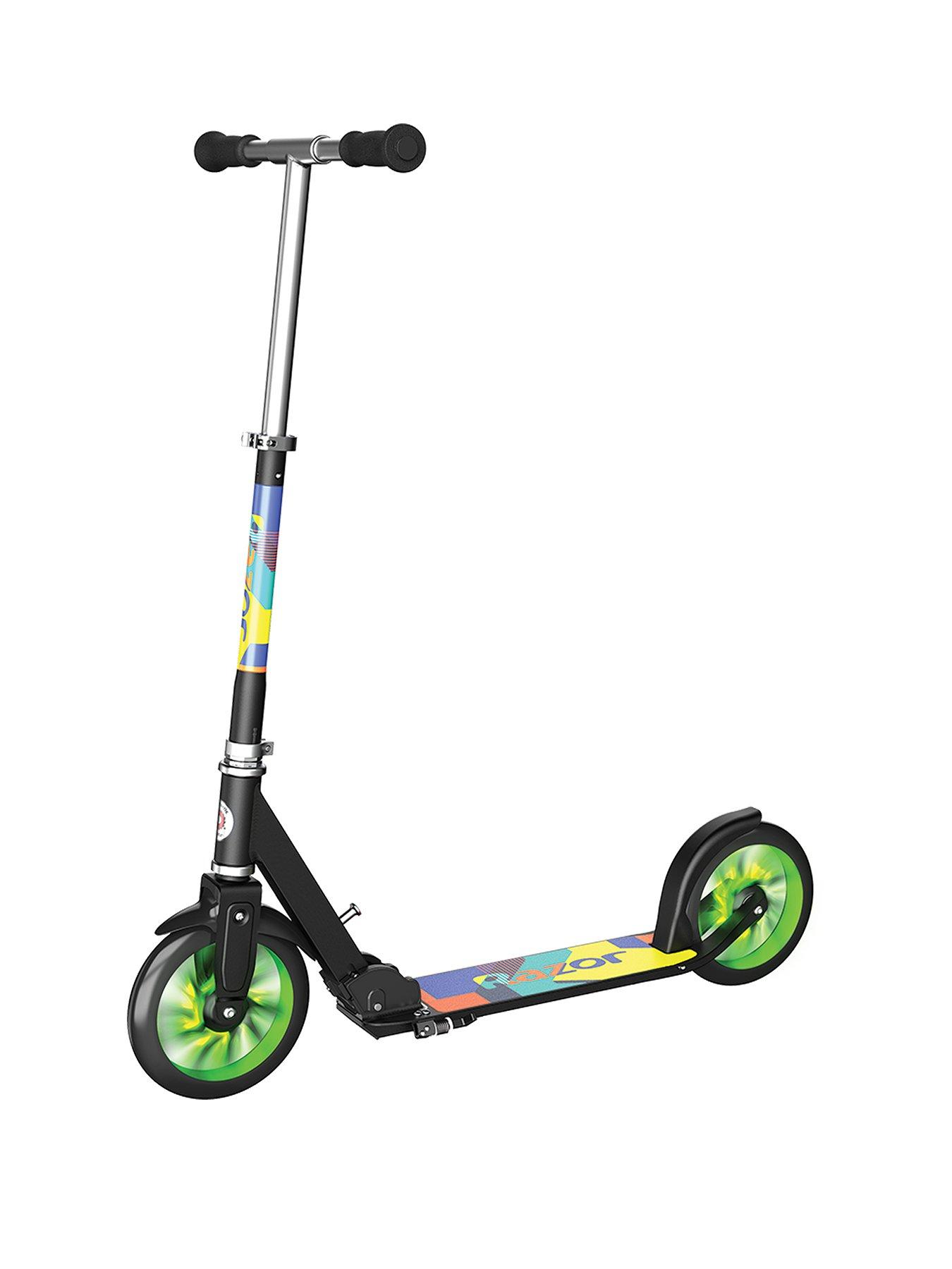 razor-razor-a5-lux-lighted-scooter-green