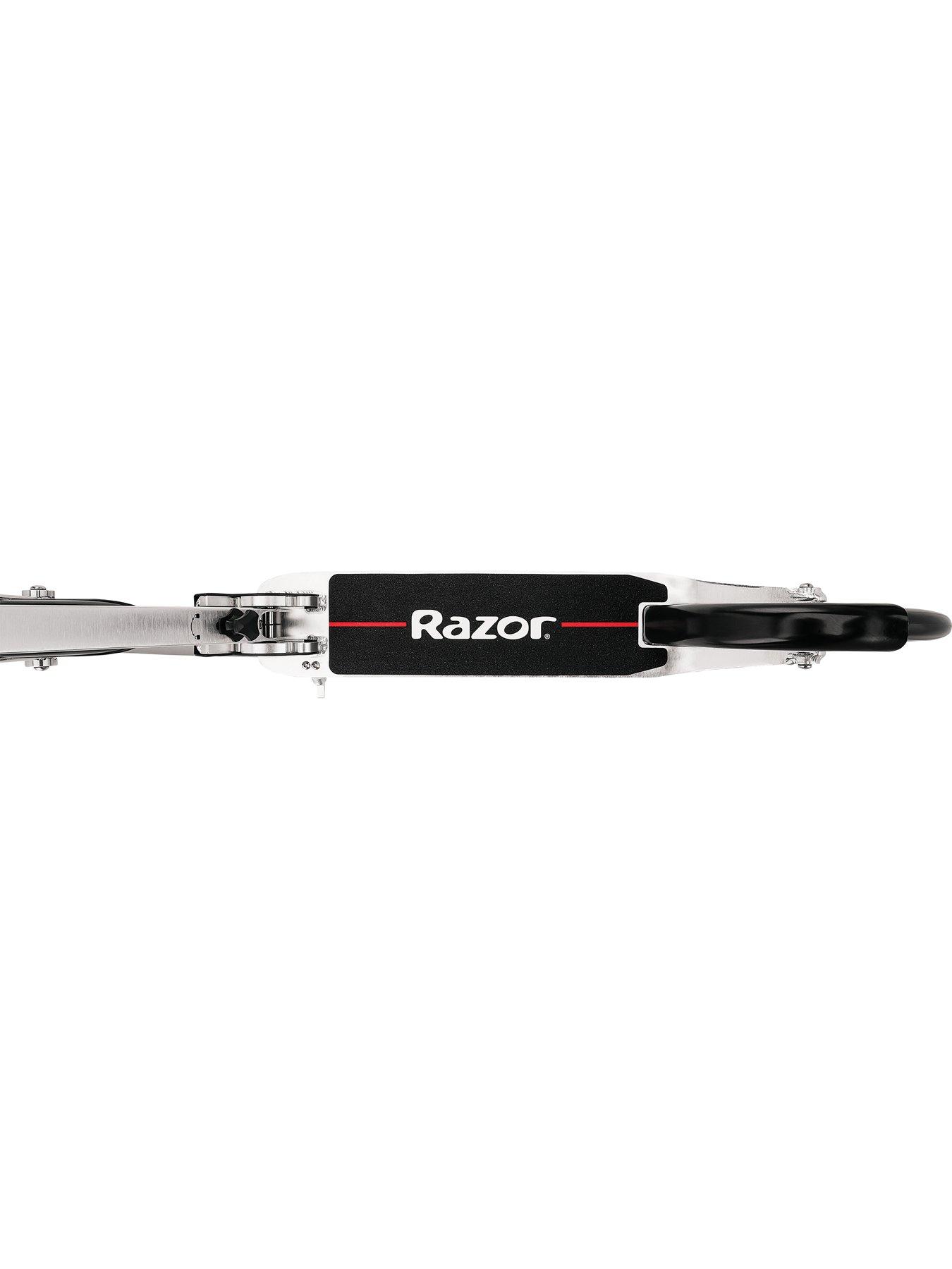 Image 2 of 8 of Razor Razor A6 Scooter - Silver